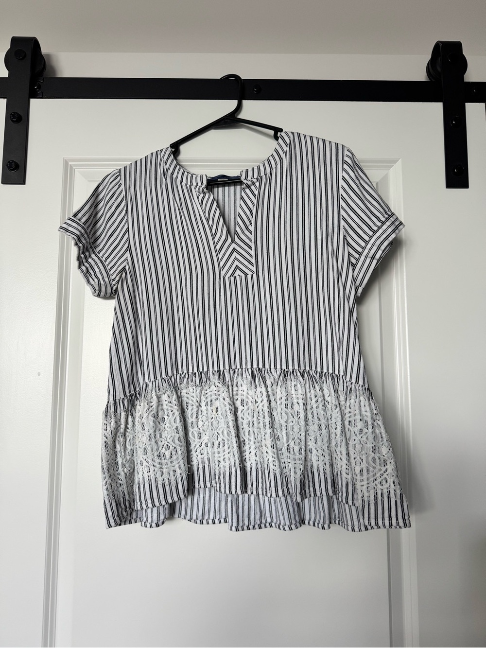 Striped Peplum Lace-Hem Top - White/Black